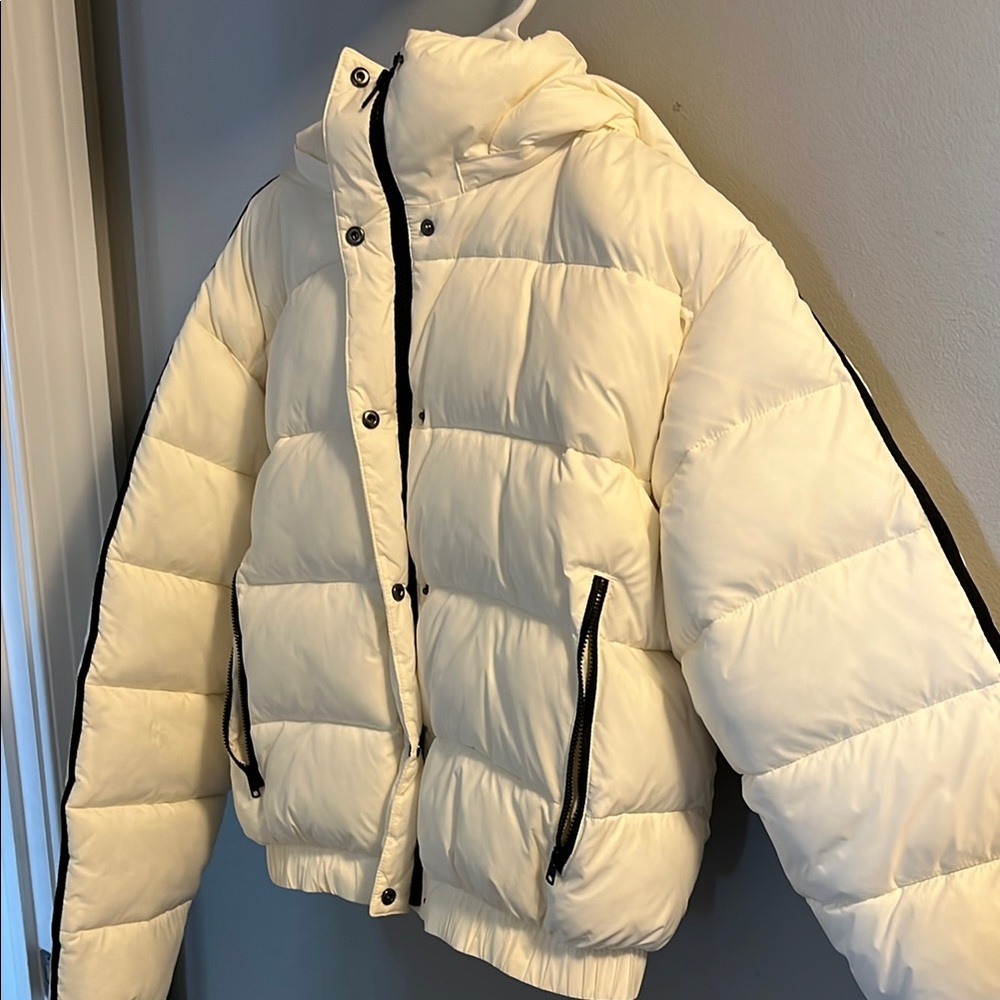 alo Cream Puffer Jacket with Black Accents